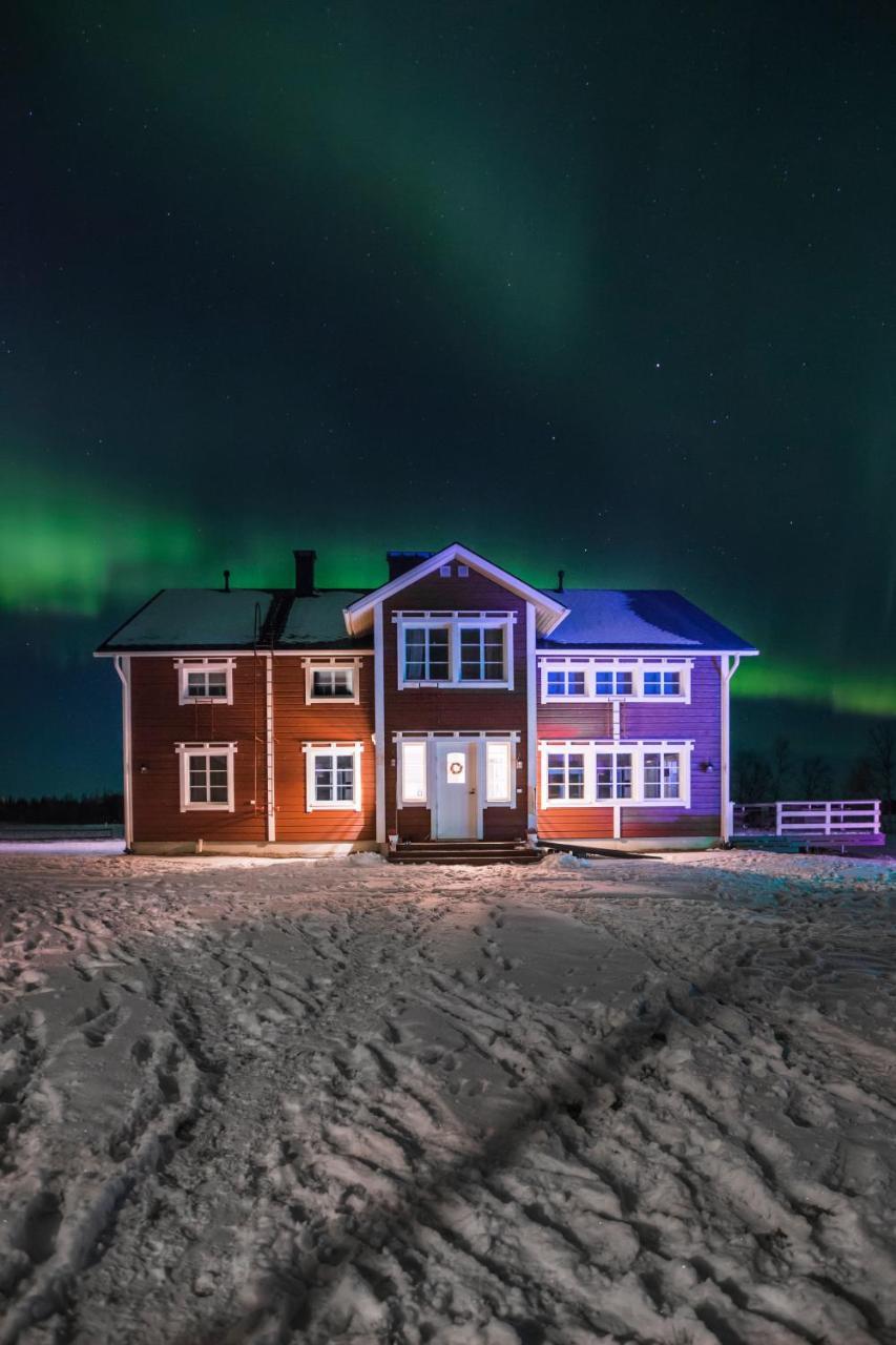 Aurora Estate Hotel Yllasjarvi Exterior photo